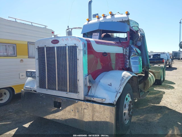 Salvage Peterbilt 379 Image