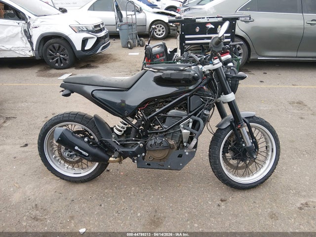 Husqvarna SVARTPILEN 401