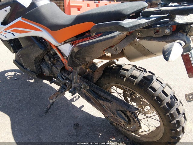 KTM 790 Adventure R
