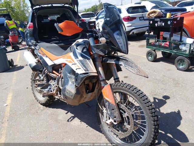 Salvage KTM 790 Image