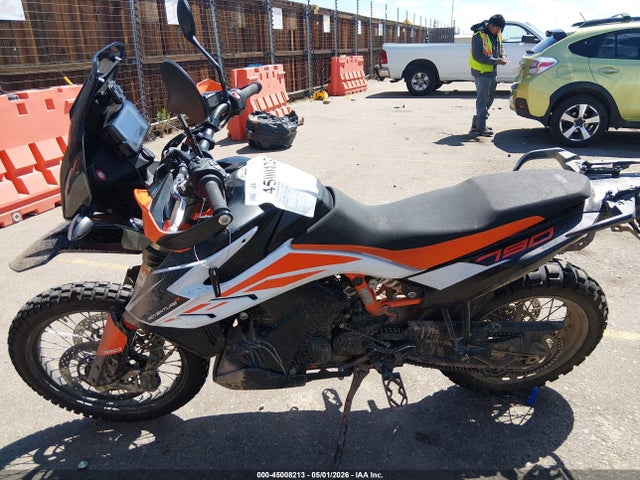 KTM 790 Adventure R