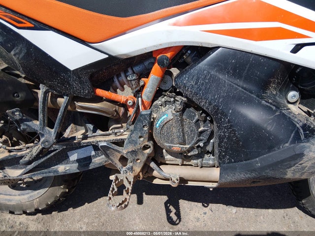 KTM 790 Adventure R