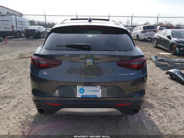 Alfa Romeo Stelvio Sport Awd
