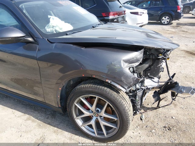 Alfa Romeo Stelvio Sport Awd