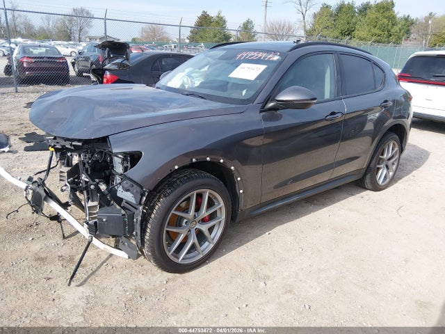 Alfa Romeo Stelvio Sport Awd