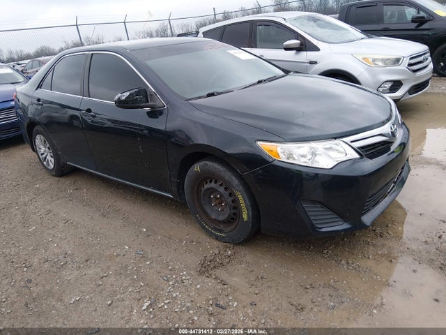 Salvage Toyota Camry Image
