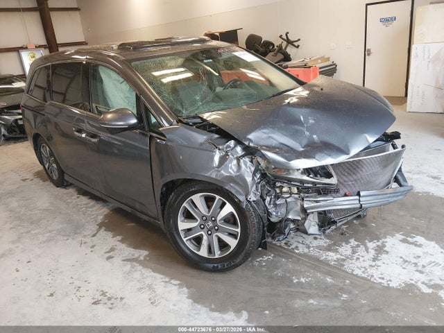 Salvage Honda Odyssey Image