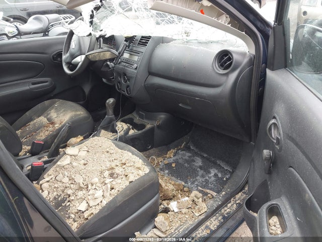 Nissan Versa 1.6 S