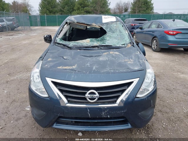 Nissan Versa 1.6 S