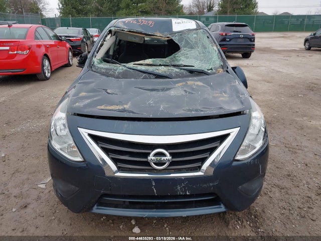 Nissan Versa 1.6 S
