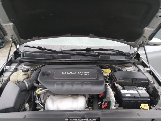 Chrysler 200 S