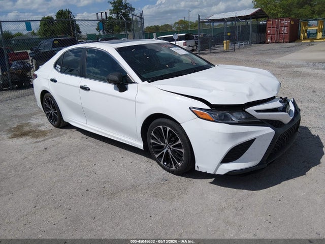 Salvage Toyota Camry Image
