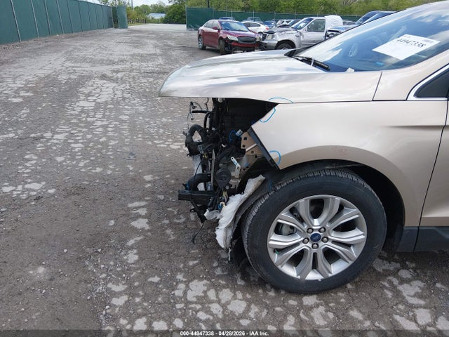 Ford Edge Titanium