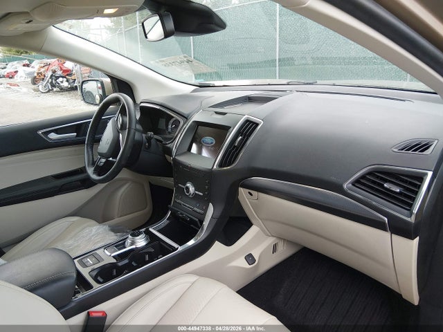 Ford Edge Titanium