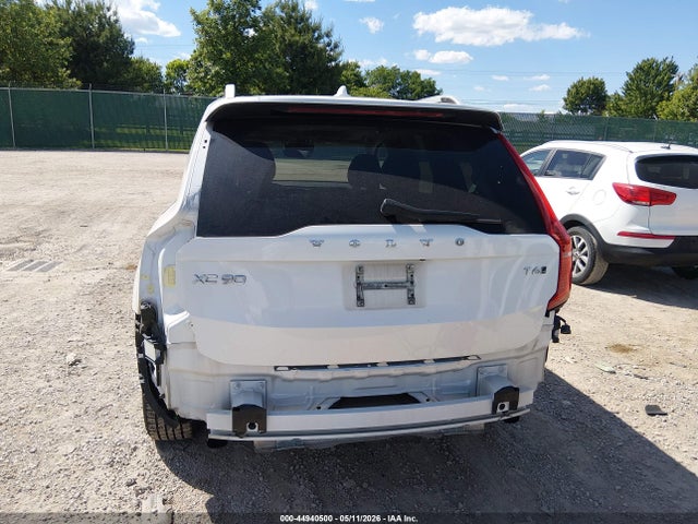 Volvo XC90 T6 Momentum