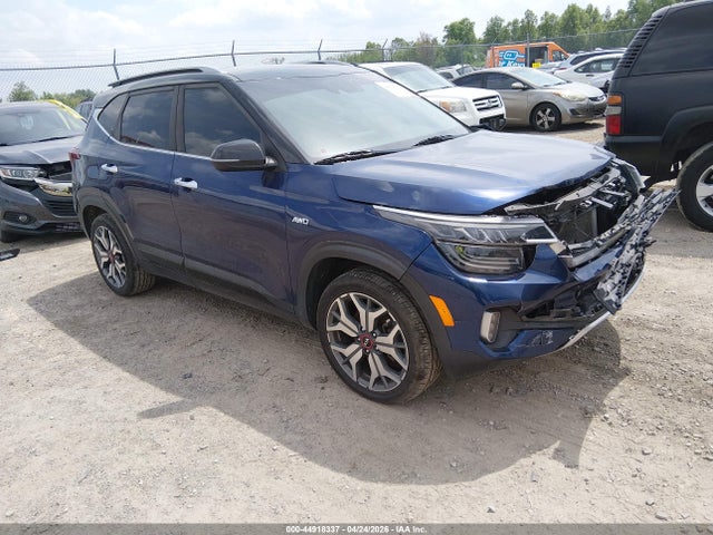 Salvage Kia Seltos Image