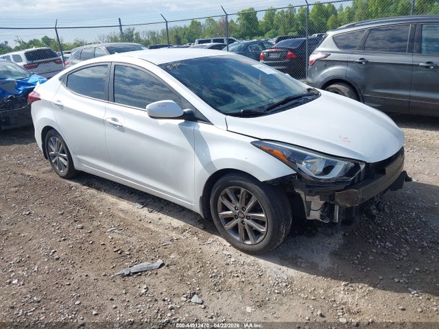 Salvage Hyundai ELANTRA Image