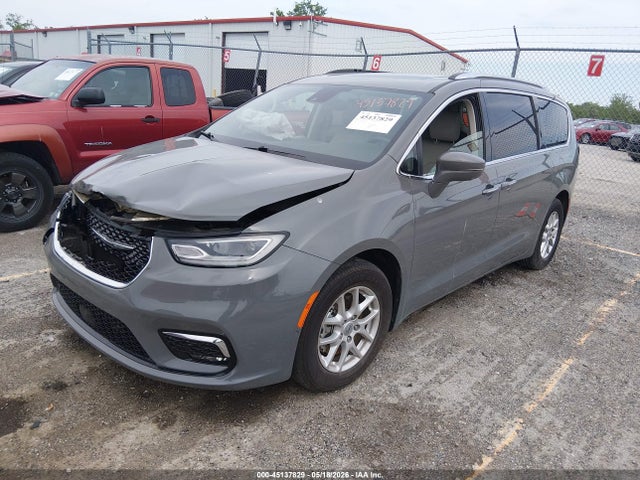 Chrysler Pacifica Touring L
