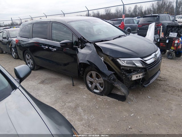 Salvage Honda Odyssey Image