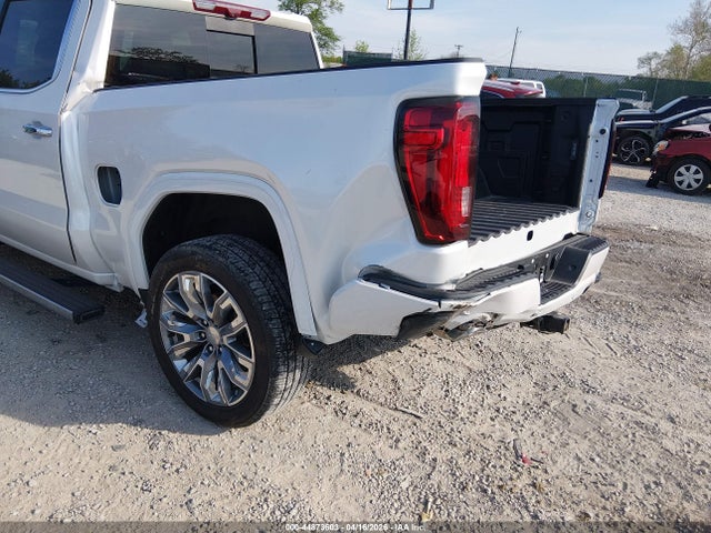 GMC Sierra 1500 4wd  Short Box Denali