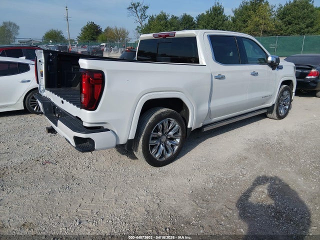 GMC Sierra 1500 4wd  Short Box Denali