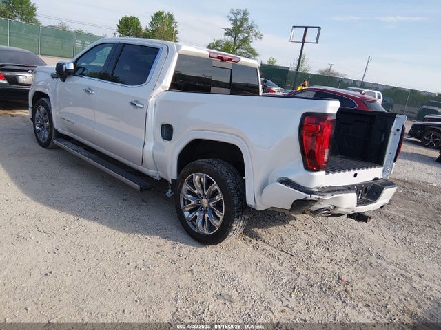 GMC Sierra 1500 4wd  Short Box Denali