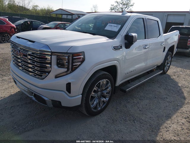 GMC Sierra 1500 4wd  Short Box Denali