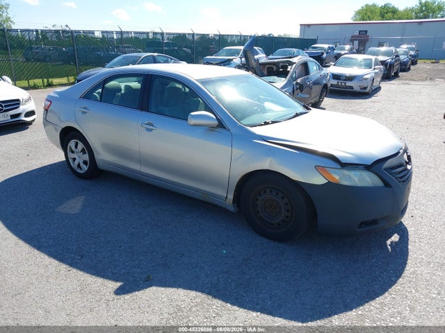 Salvage Toyota Camry Image