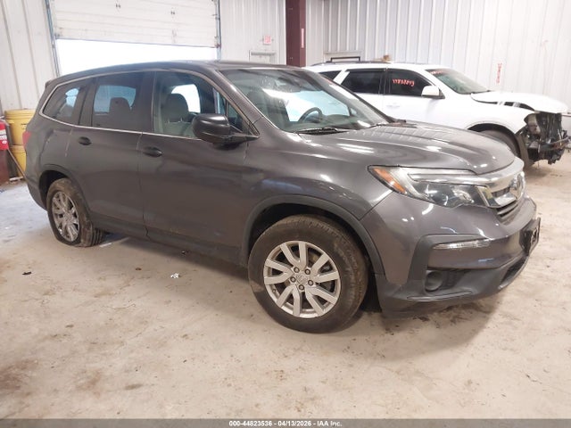 Salvage Honda Pilot Image