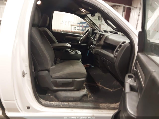 Ram 2500 Tradesman  4x4 8' Box