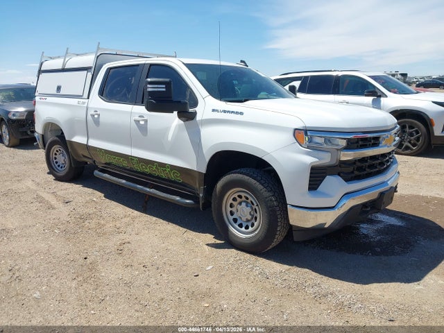 Salvage Chevrolet Silverado 1500 Image