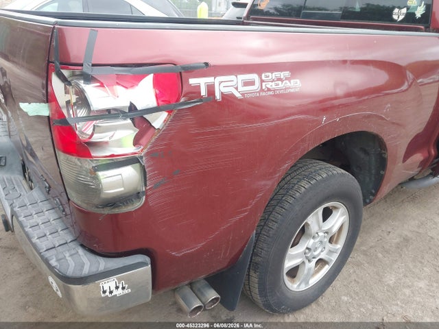 Toyota Tundra Sr5 V8