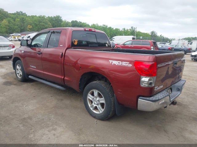 Toyota Tundra Sr5 V8
