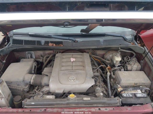Toyota Tundra Sr5 V8