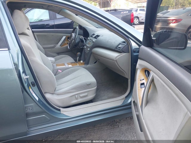 Toyota Camry Xle