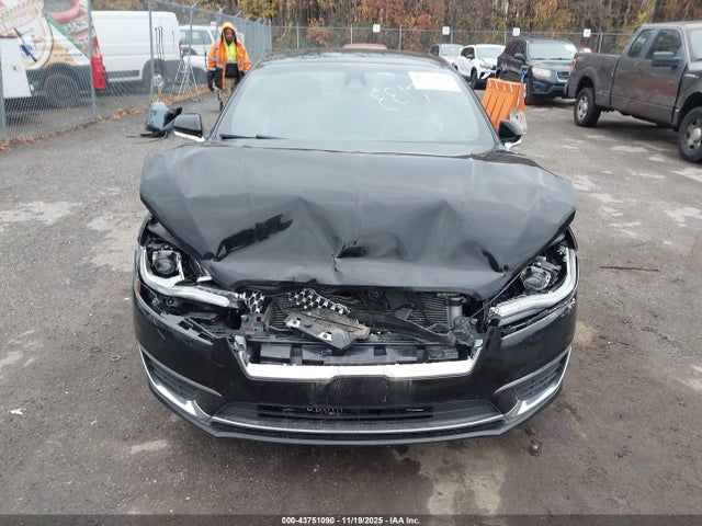 Lincoln MKZ Select
