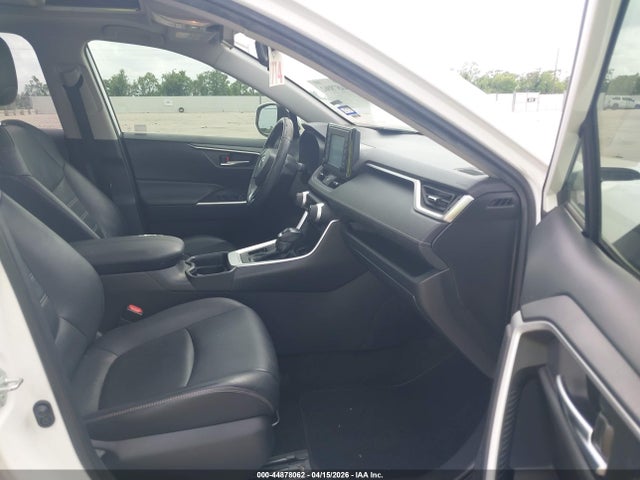 Toyota RAV4 Xle Premium