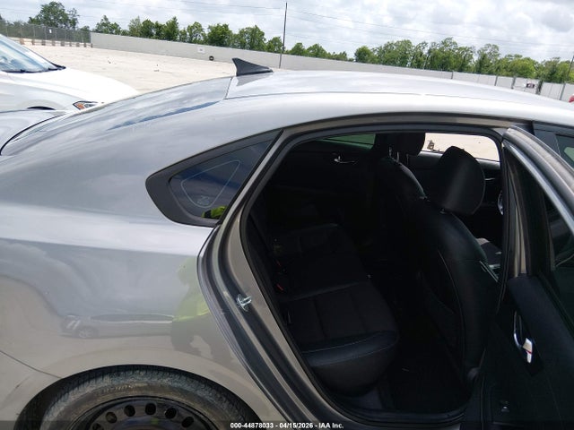 Kia Forte Gt-line