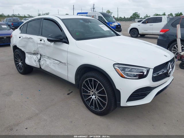 Salvage Mercedes-Benz GLC Image