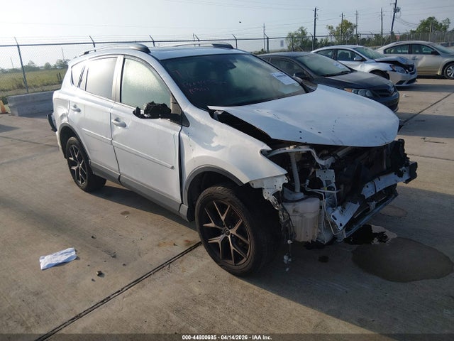 Salvage Toyota RAV4 Image
