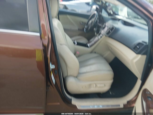 Toyota Venza Base V6