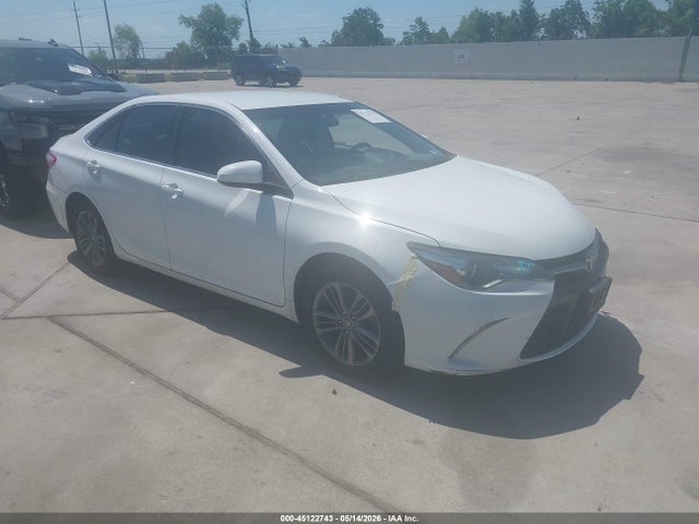 Salvage Toyota Camry Image