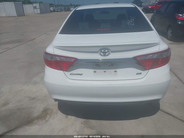 Toyota Camry Se