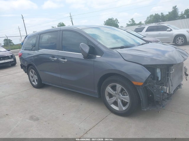 Salvage Honda Odyssey Image