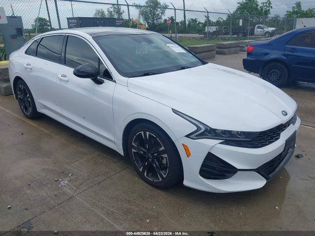 Salvage Kia K5 Image