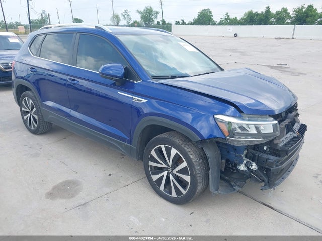Salvage Volkswagen Taos Image