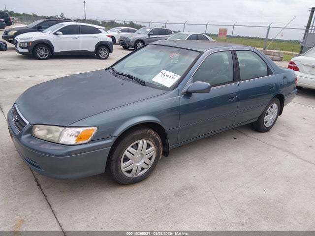 Toyota Camry Ce