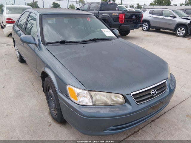 Toyota Camry Ce