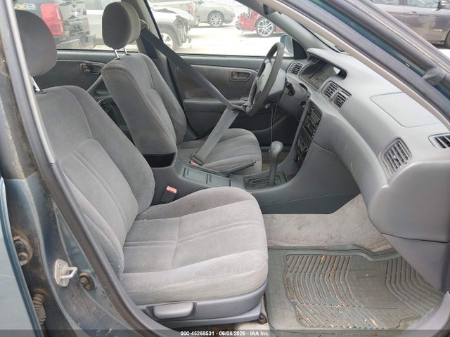 Toyota Camry Ce