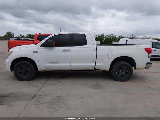 Toyota Tundra Limited 5.7l V8